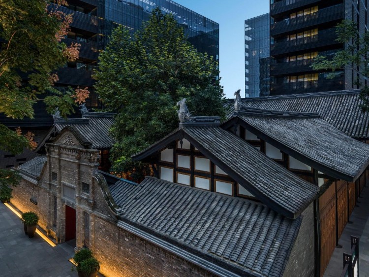 對不起我又去成都睡了別再找我了！住齊這幾家解鎖成姆斯特丹的終極奧義！