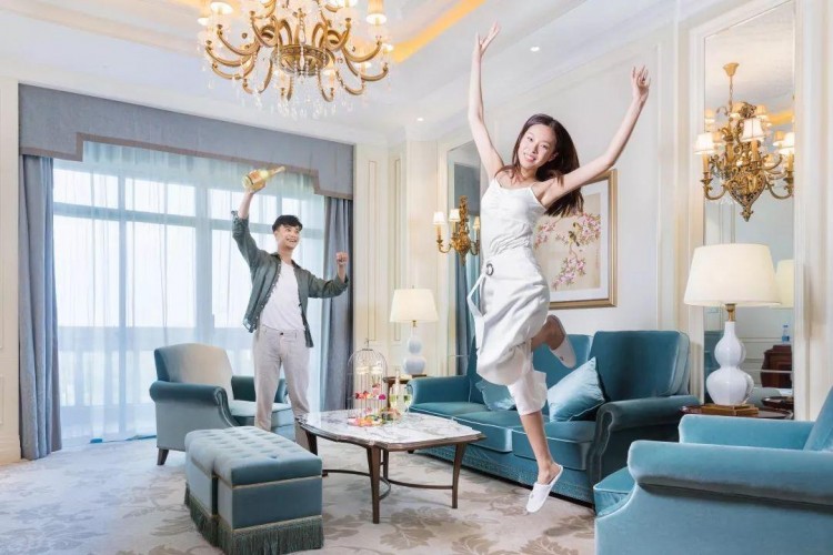 泡熱湯賞湖景！開業(yè)驚艷整個(gè)南京的歐式城堡酒店！元旦春節(jié)通用！