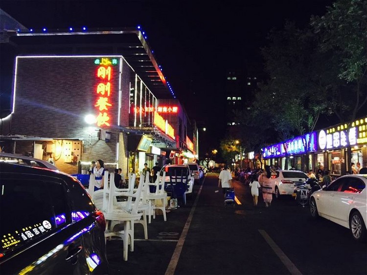愈夜愈瘋狂！這些地方里的西安很迷人