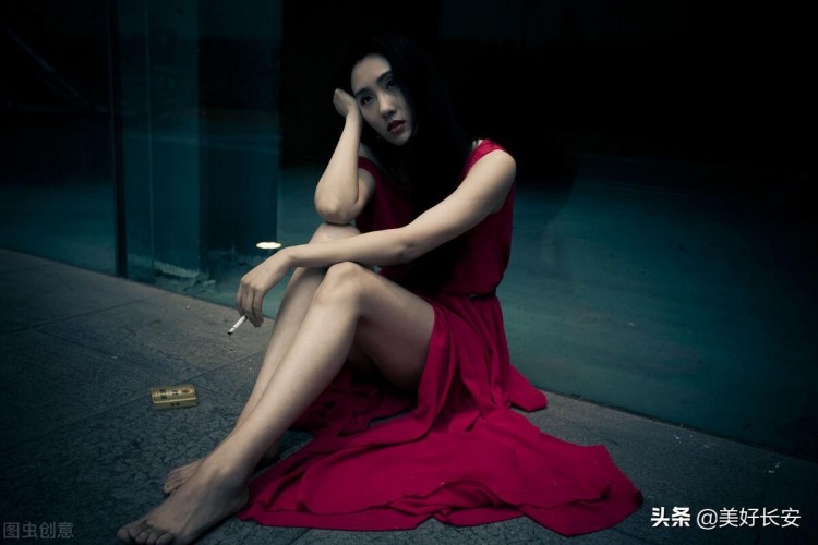 一個在西安做足浴的女孩試圖尋找救贖和出路