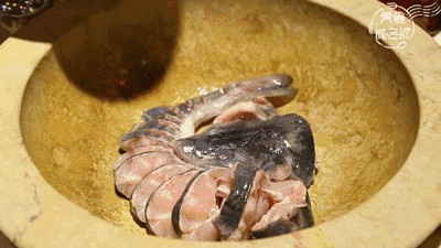 漁霖坊萬物復(fù)蘇之際該來魚鍋界的SPA館養(yǎng)養(yǎng)生了