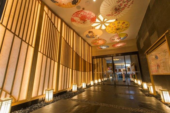 青島-全球第39家純?nèi)帐缴萑A靠山瞰海紅樹林湯泉鉅惠49.9元起瘋搶