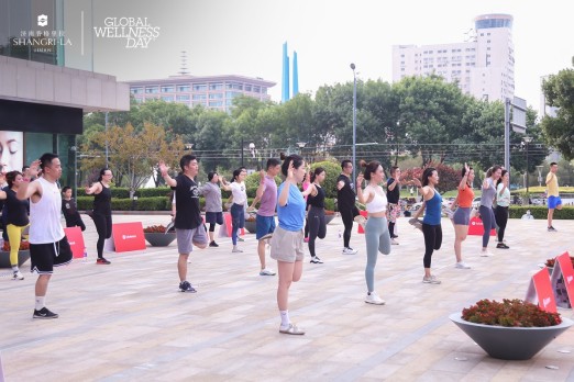 濟南香格里拉&lululemon共度全球健康日同尋健康生活