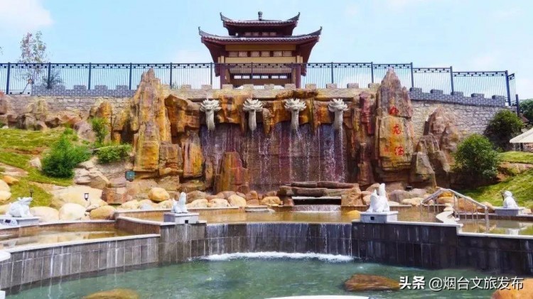 舒服！秋意漸濃養(yǎng)生季就來泡湯吧~