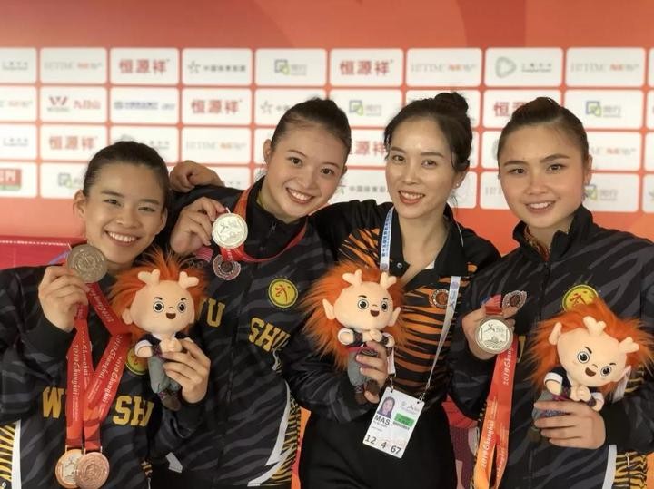 跟著美女世界冠軍練室內(nèi)功夫一起做個(gè)身體SPA