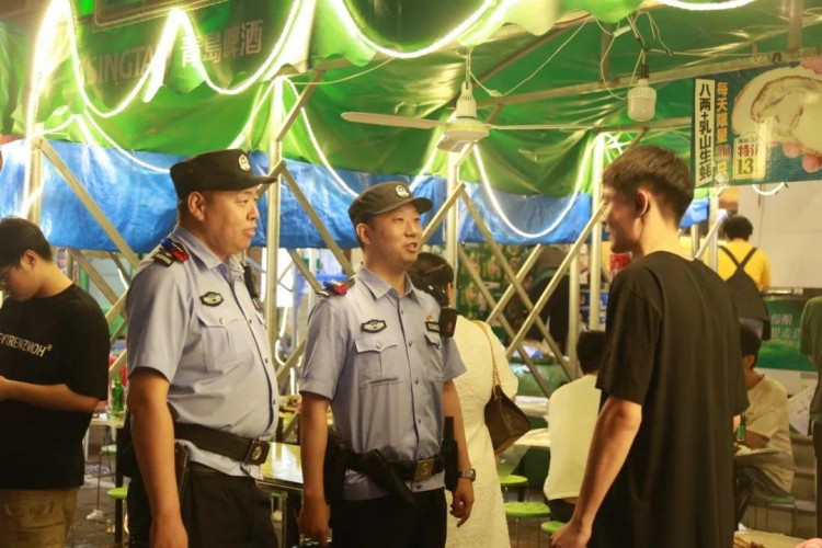 冰城公安：最美警色守護(hù)城市煙火氣
