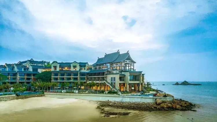 360°環(huán)繞酒店的運河泳池珠海首家悅榕系列酒店就在鳳凰灣！