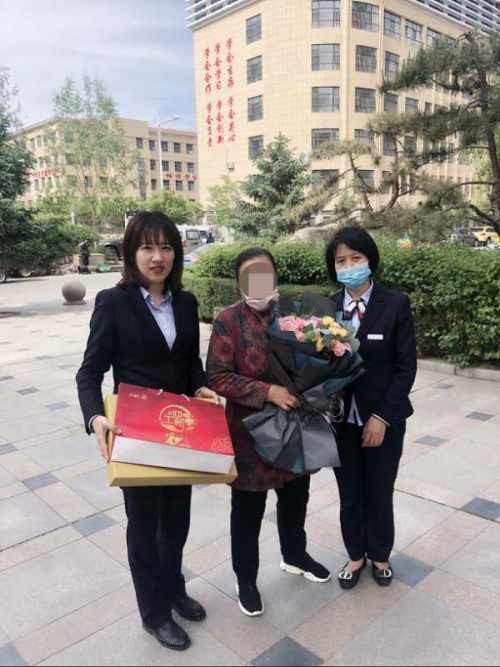 工行榆林分行組織開(kāi)展留住時(shí)光留住美母親節(jié)系列活動(dòng)