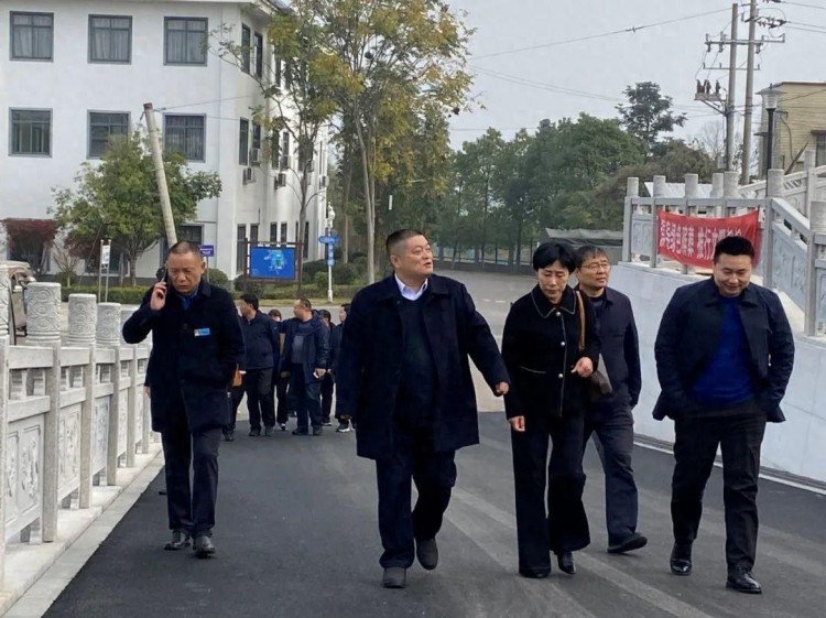 河南省新鄉(xiāng)市民政局來館考察調(diào)研
