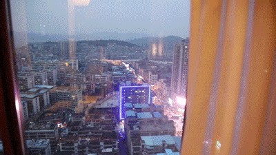 美到窒息！郴州這家百米高空水療館360°俯瞰湖景！