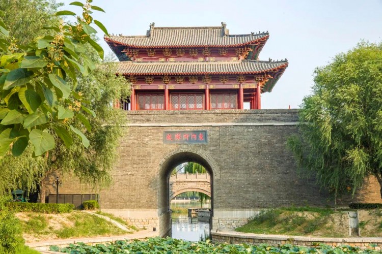 我家門前有條河我言秋日勝春朝聊城入秋養(yǎng)生休閑指南請查收！