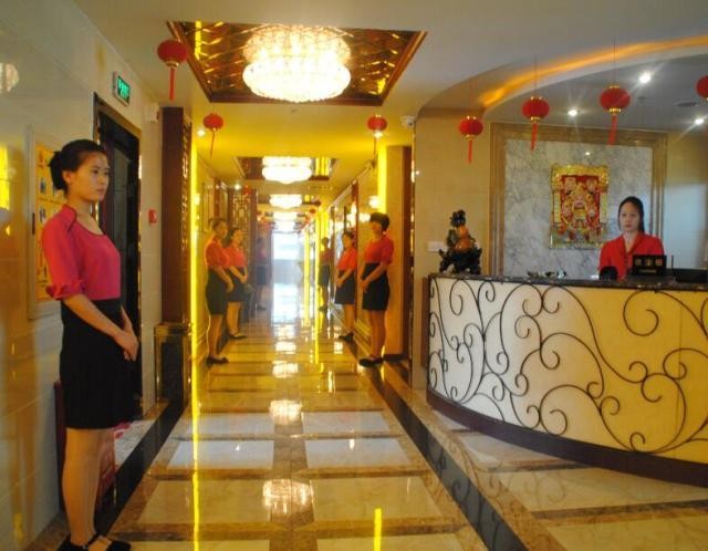 什么況柳州一男子按摩卻不付賬還拿屎抹身
