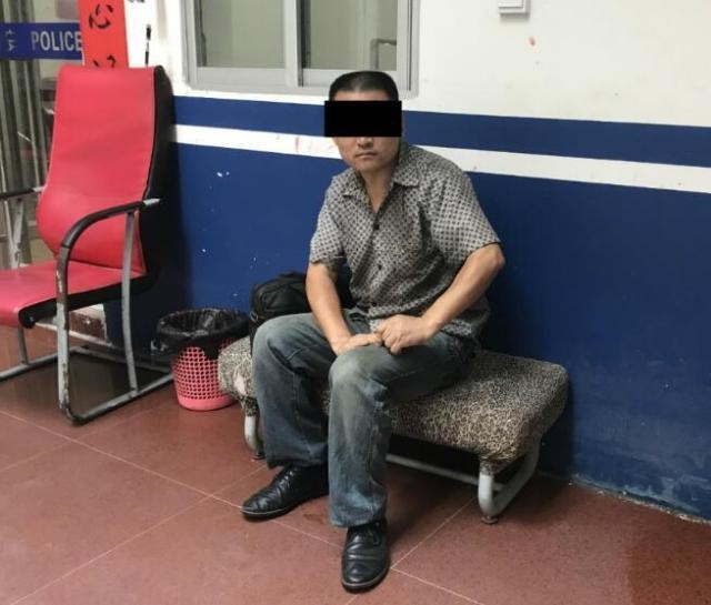 什么況柳州一男子按摩卻不付賬還拿屎抹身