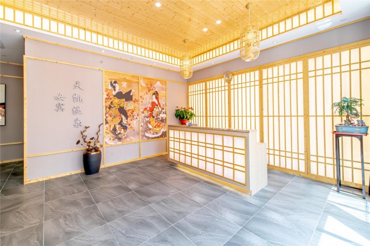 肇慶新開了家溫泉度假酒店全日式風(fēng)格房間都有私家大泡池贊