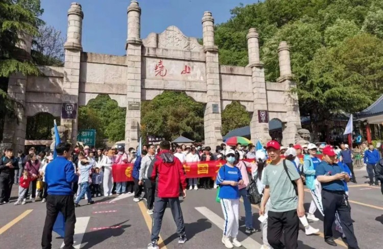 五一長假第1天|觀云海賞杜鵑泡溫泉堯山五一特惠活動精彩不斷