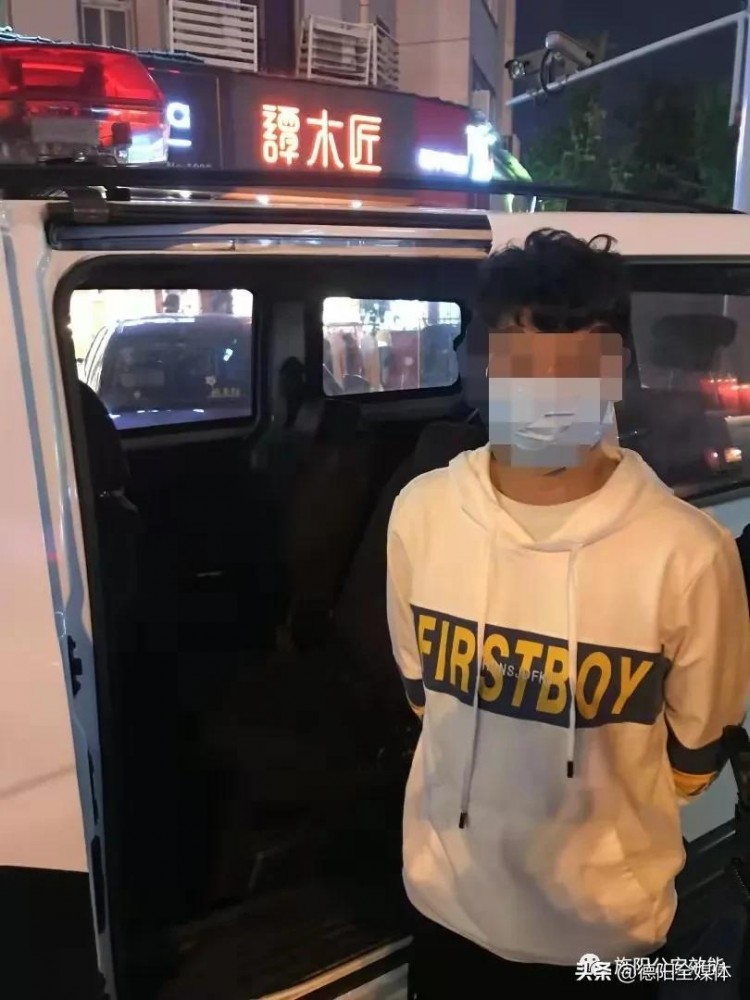 一晚上抓了12人！警方突擊檢查德陽多個(gè)娛樂場所旅館足浴店茶樓