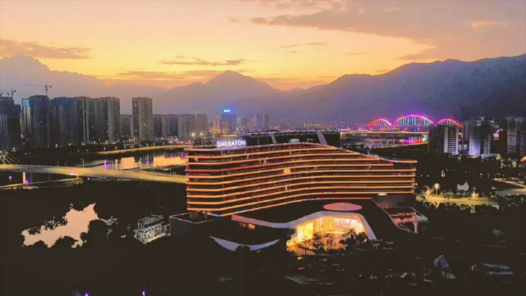 璀璨奪目！夜里的肇慶喜來登酒店竟如此驚艷