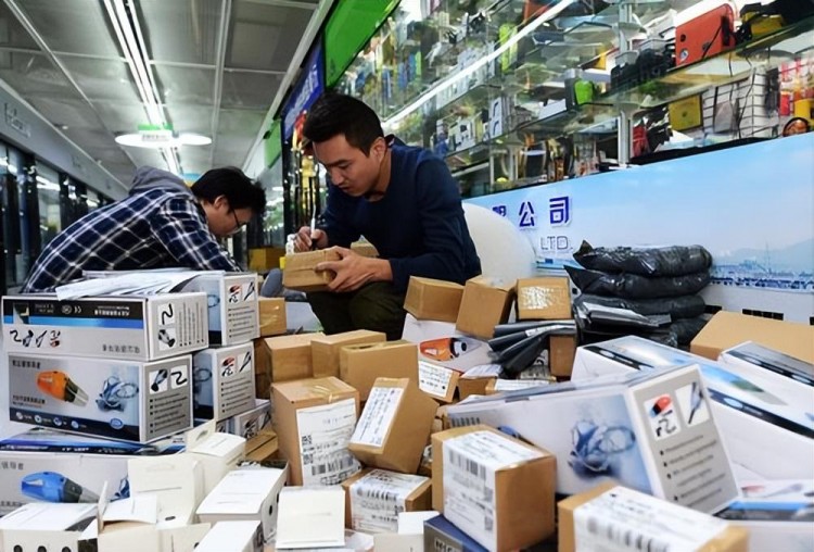 從雞毛換糖到世界超市來義烏在世界中心看見時代商機(jī)！