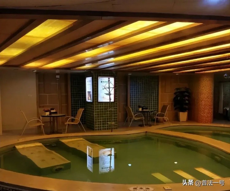 邀請(qǐng)女朋友去水療館放松身心男子不慎摔倒導(dǎo)致十級(jí)傷殘