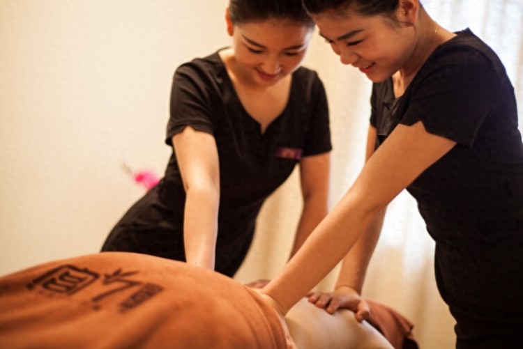 宮七SPA——高端實體店+上門服務