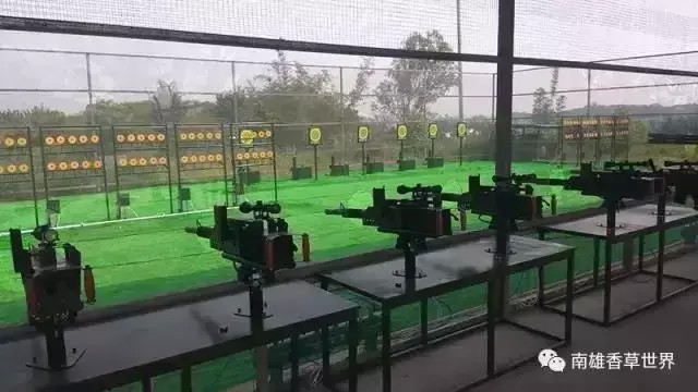 繼玻璃橋后韶關(guān)又爆出了新的玻璃觀景平臺！