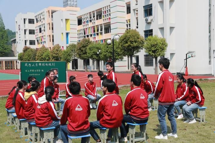 以心迎新上虞書寫有溫度的開學(xué)復(fù)課走心答卷