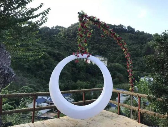 韶關(guān)乳源：泡云瑤谷溫泉打卡網(wǎng)紅泉池體驗(yàn)過(guò)山瑤鄉(xiāng)的別樣風(fēng)情