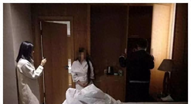 浙江瑞安搗毀一個(gè)賣淫團(tuán)伙組織非法女子交易20余起獲利249萬(wàn)