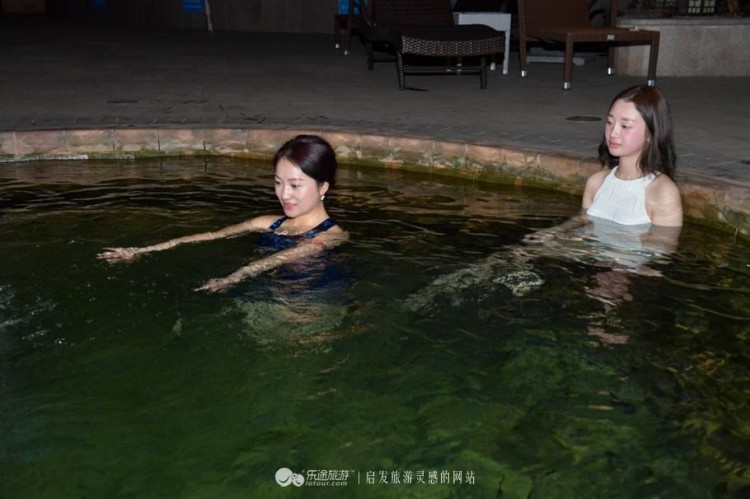 女人說這個春節(jié)就帶我到攀枝花去泡紅格溫泉