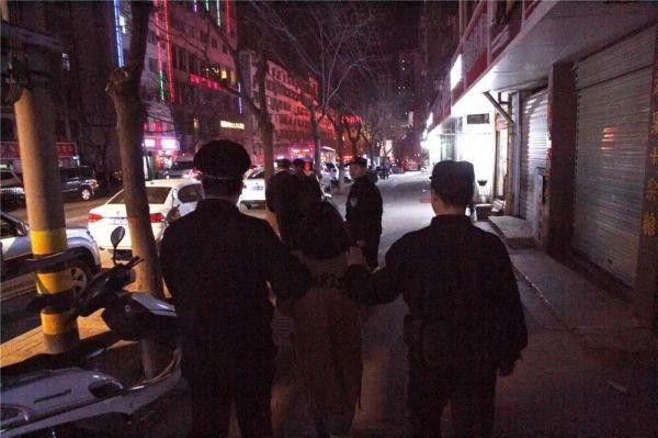掇刀警方再查足浴發(fā)廊等場(chǎng)所5人被抓！