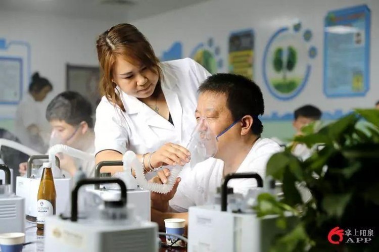 給礦工兄弟做個肺部SPA