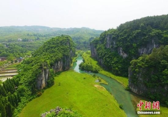 網(wǎng)約湘游丨呷碗正宗珠梅土雞去湄江做氧氣spa
