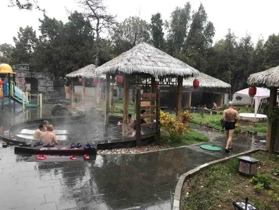 葫蘆島興城泡溫泉：觀渤海游古城其樂融融