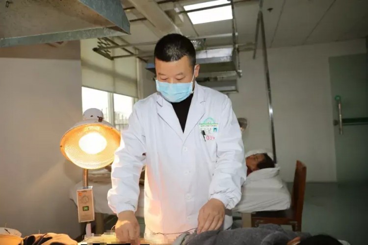 一心為民的康復天使—記荊門市掇刀人民醫(yī)院疼痛康復中心