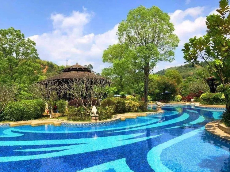 梅州鹿湖溫泉假日酒店兩日游含早餐溫泉關(guān)鍵是便宜