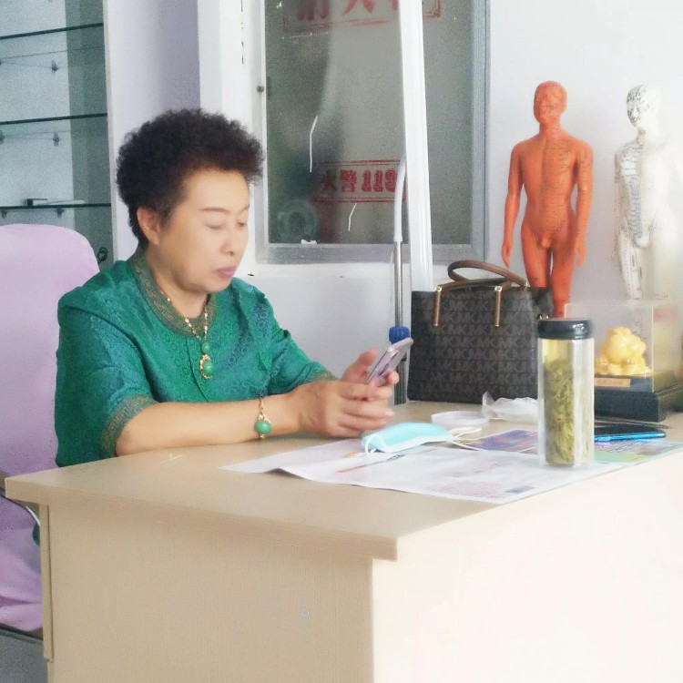 滕州雅玲健康美容養(yǎng)生超市追求卓越服務(wù)至上有愛心有擔(dān)當(dāng)