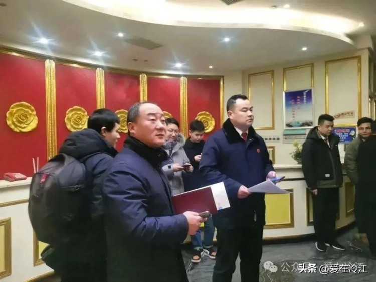 婁底一足浴館被強制騰退…