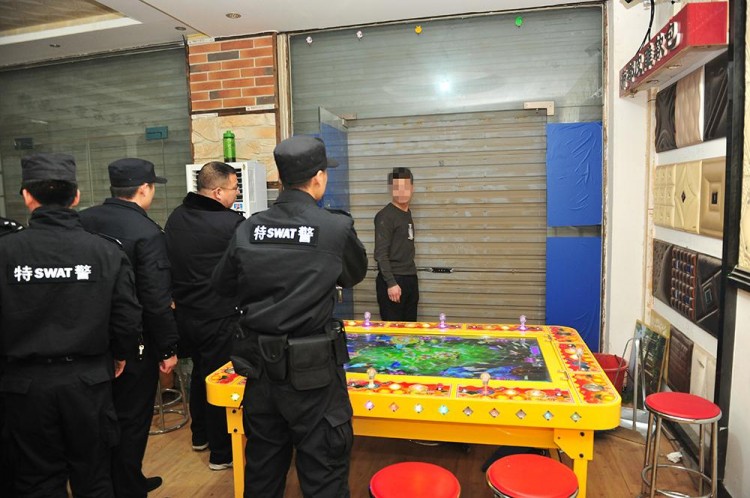 千騎卷平岡鶴壁警方開展掃黃打賭集中行動(dòng)