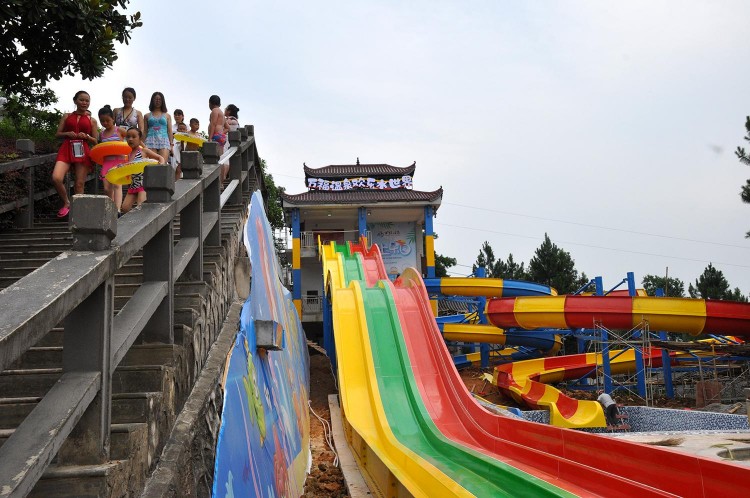 親身體驗(yàn)張家界萬(wàn)福溫泉水世界真是兒童樂(lè)園避暑天堂啊