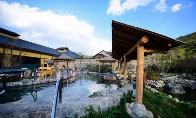 花溪沐溫泉度假酒店旅游攻略！無(wú)邊泳池日式溫泉···太美了