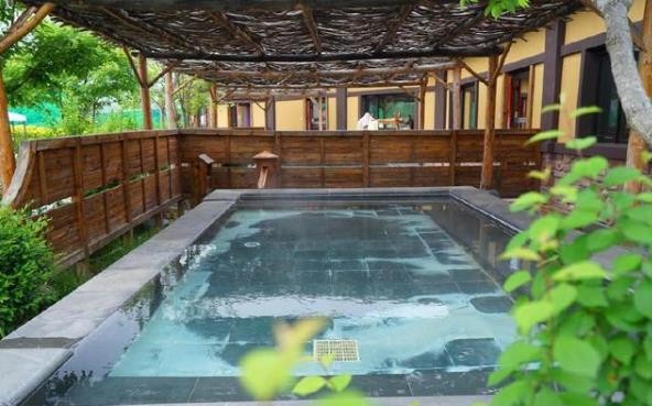 花溪沐溫泉度假酒店旅游攻略！無(wú)邊泳池日式溫泉···太美了