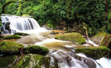 自駕游玉溪線(xiàn)路指南：看林海蒼黛碧水藍(lán)天盡享清新空氣