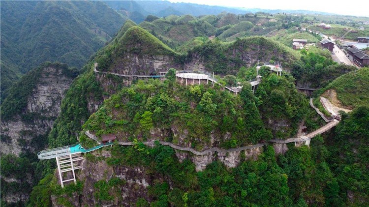 嶺南避暑勝地:廣西來賓金秀大瑤山