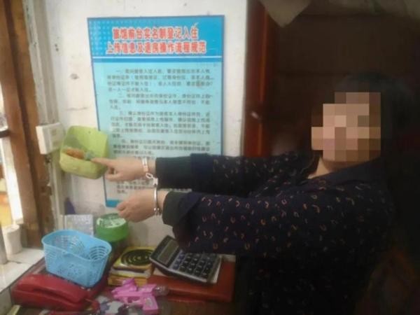 廣西警方連搗多個淫窩一特大組織賣淫犯罪團伙被一鍋端