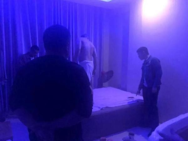 廣西警方連搗多個淫窩一特大組織賣淫犯罪團伙被一鍋端