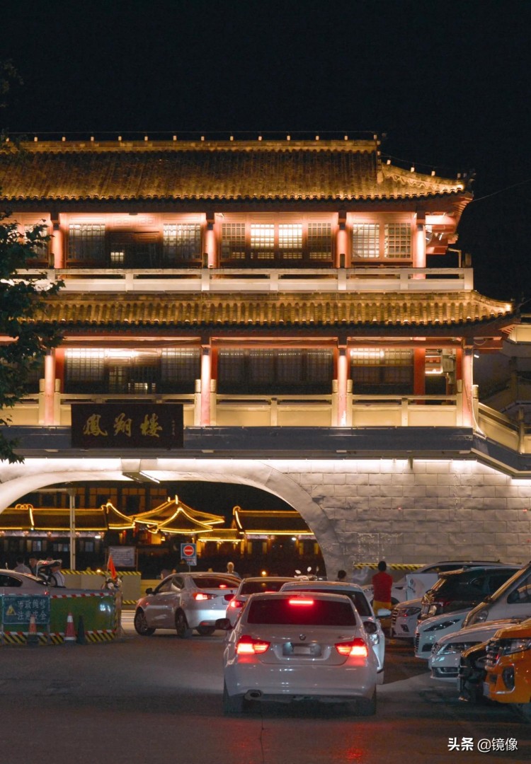 四川廣元老城的夜色：夜涼面+按摩店