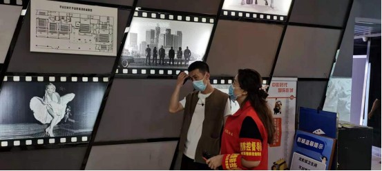 全面統(tǒng)籌高效組織靠前指揮迅速行動：本溪站前街道巡查轄區(qū)洗浴中心等重點場所