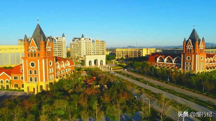 在遼代被稱為察罕泉的古水溫泉讓寶地溫泉小鎮(zhèn)聲名遠(yuǎn)揚(yáng)