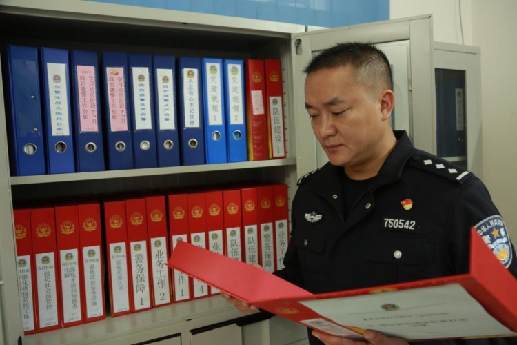 金城江一賣淫團伙被端7人被刑事拘留！南橋鐵人功不可沒→