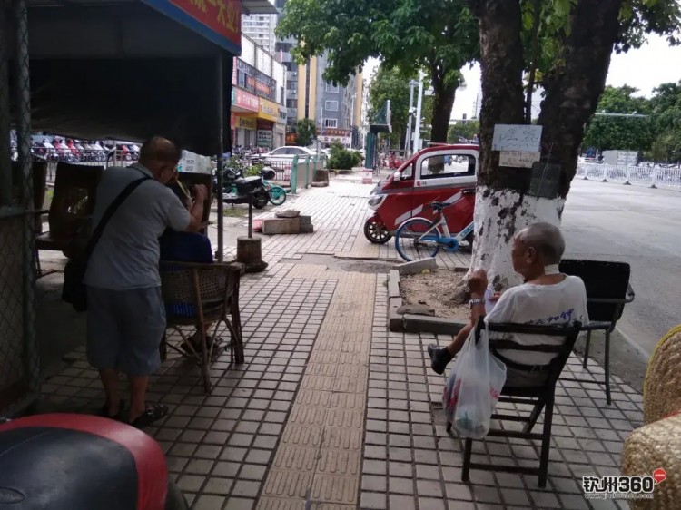 欽州傳統(tǒng)的飛發(fā)佬讓你在夏日享受帝王級般的服務(wù)